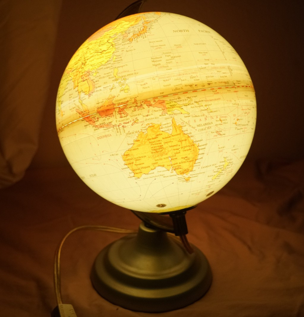 Vintage Light World Globe Lamp Map Desktop Tabletop Works 12" tall 6" globe
