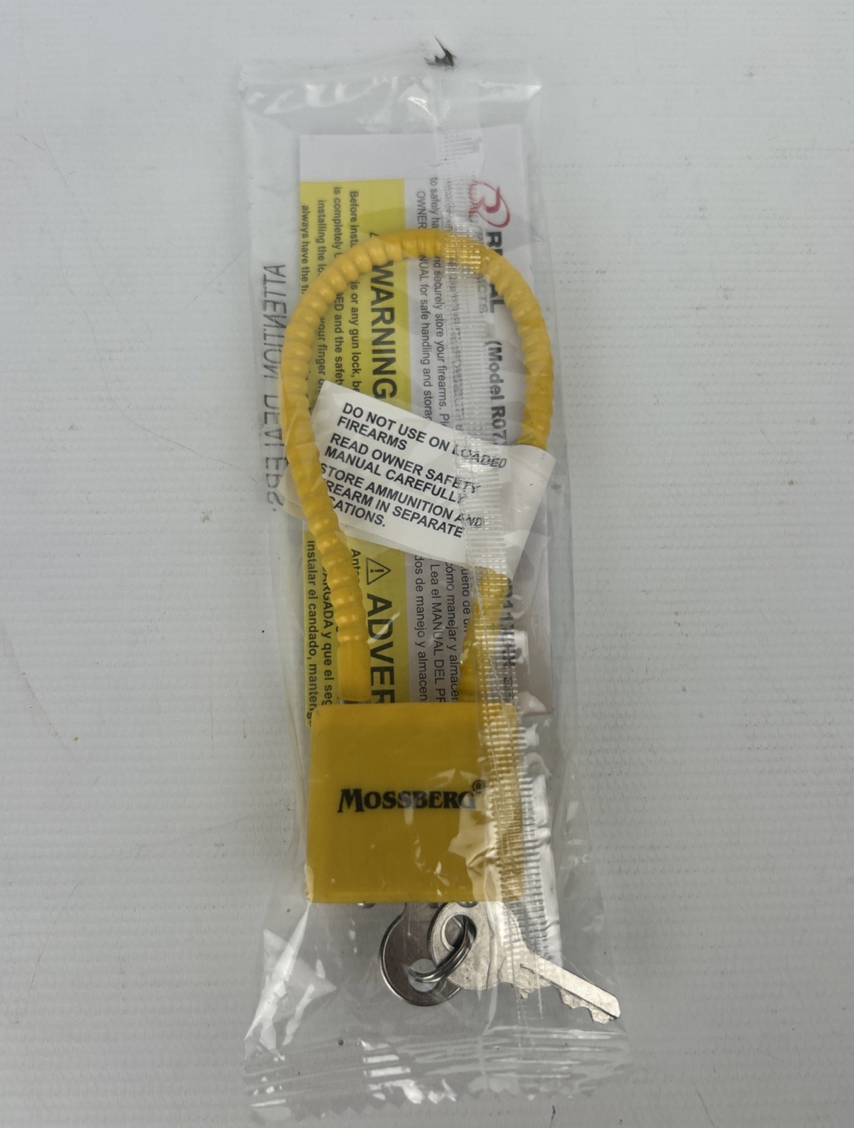 Mossberg Cable Lock with 2 Keys Security Protection Lockup Firearms Yellow NEW