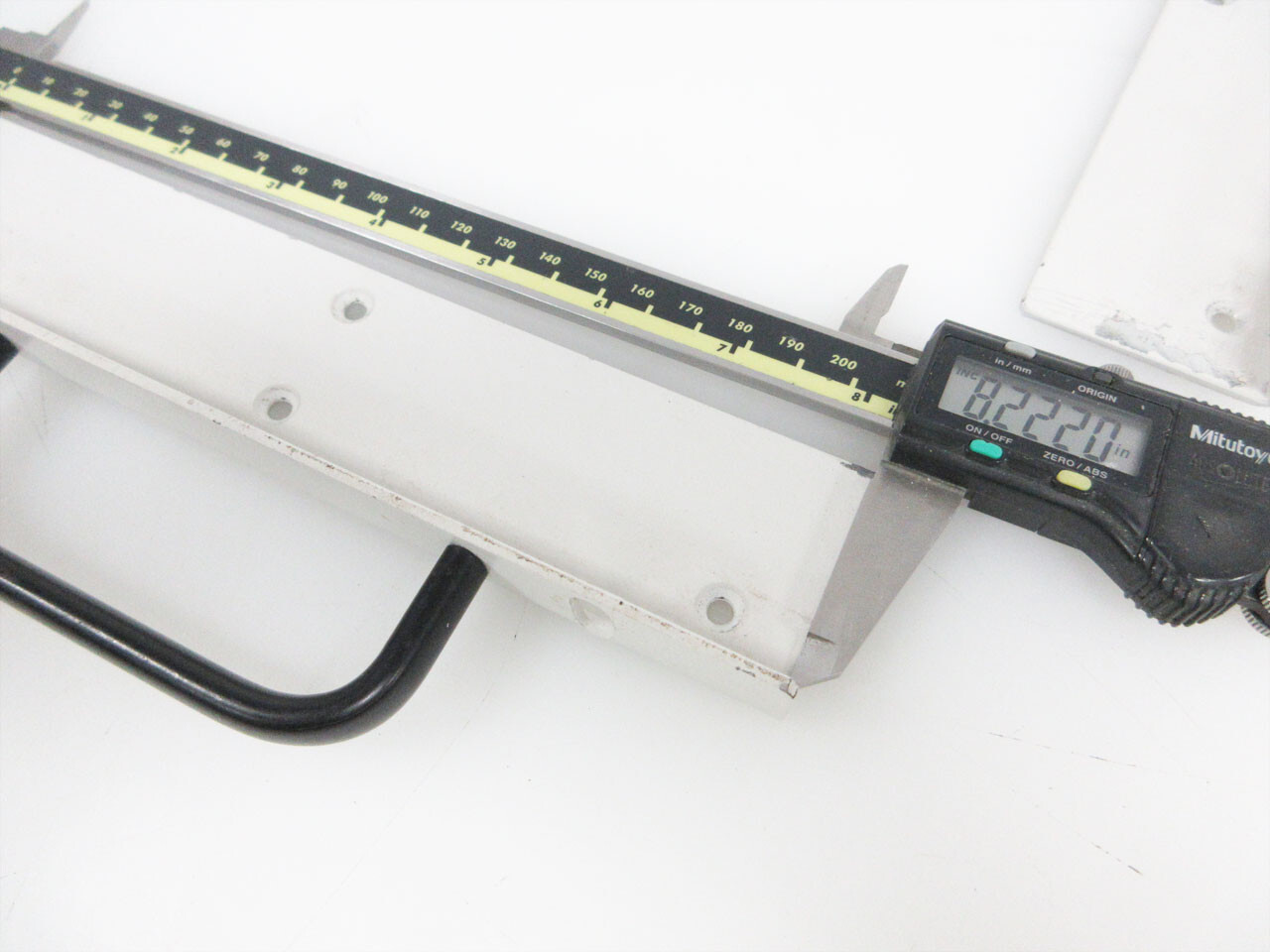 SPIRENT NETCOM SMARTBITS 6000 6000B RACK MOUNT EARS SET 300-4030-021