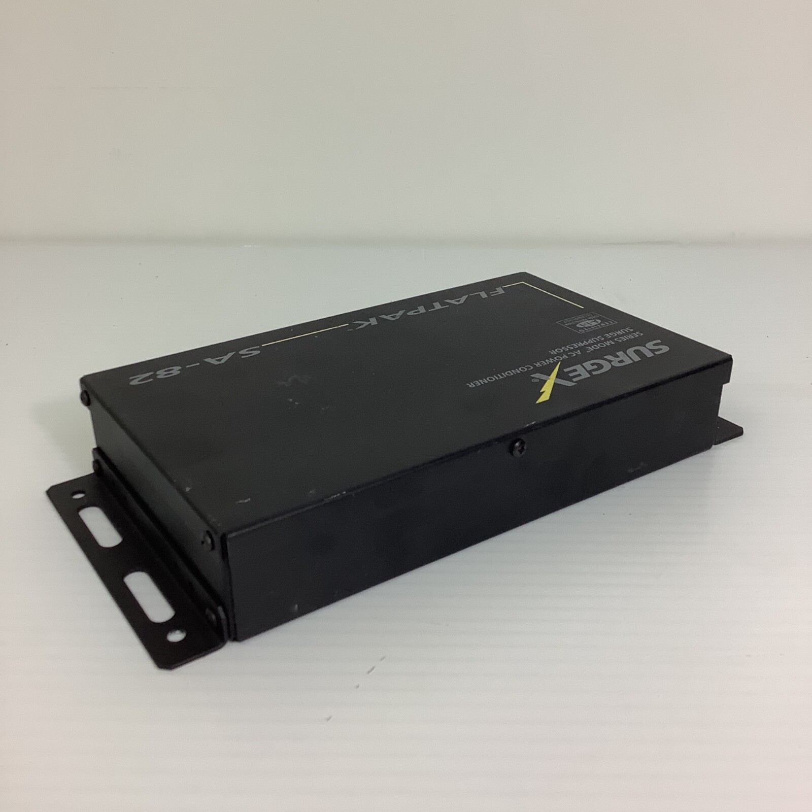 SurgeX FLATPAK Series Mode SA-82 120V 8A AC Power Conditioner Surge Protector