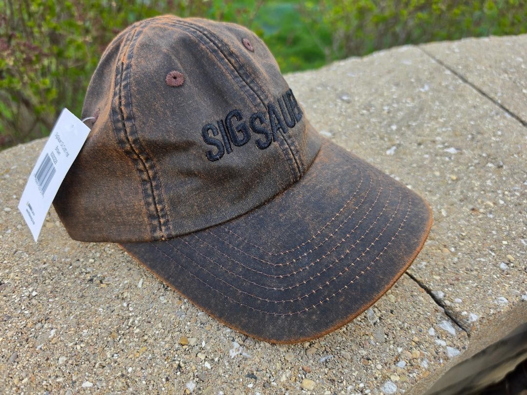 SIG SAUER BROWN OIL CLOTH Cap Hat Preowned Like New