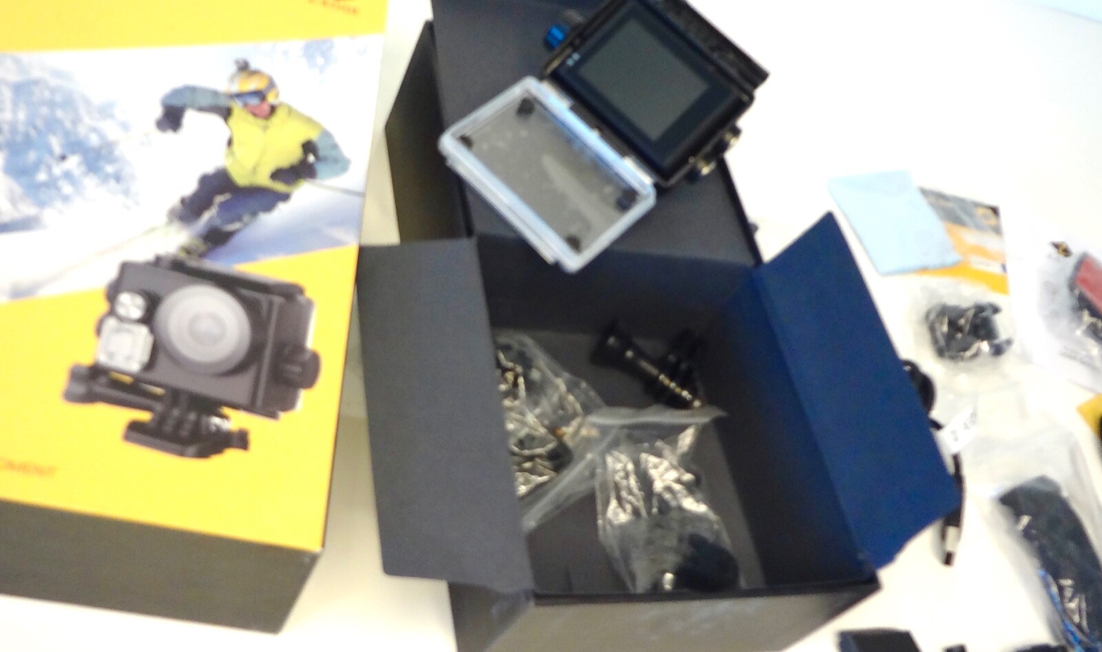 Camera 4K UHD Z-Edge X1 WaterProof . NEW . SUPERB . BOXED . SUPER . NEW (RARE)