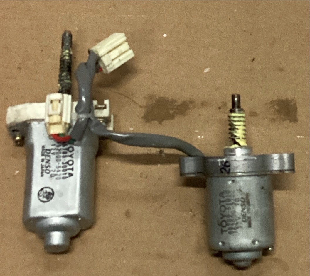 98-05 LEXUS GS300 GS430 TILT & TELESCOPE STEERING MOTOR OEM 45788-30010