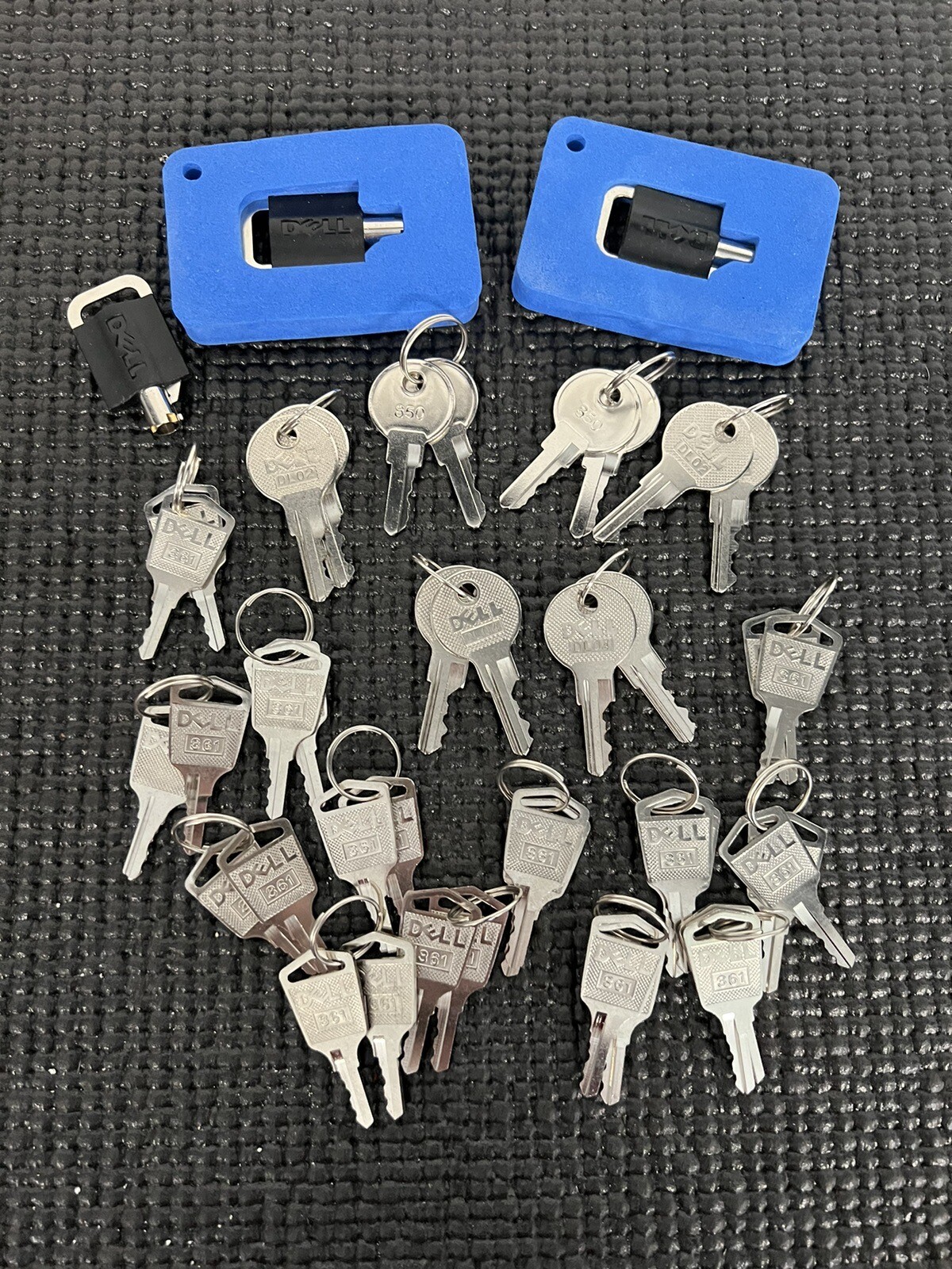 Lot Of 41 DELL Keys Marked 861/DL02/DL04/850