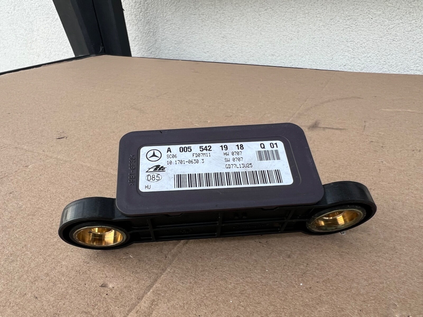 2008-2012 Mercedes W204 C300 C350 Yaw Rate Stability Speed Sensor Module OEM