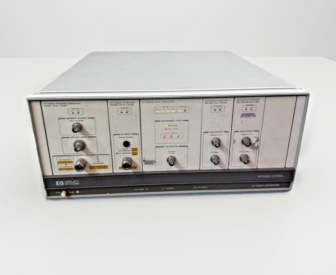 HP SPEC AN 70001A Mainframe with 70300A 70904A 70900B 70902A 70903A  TG RF LO IF