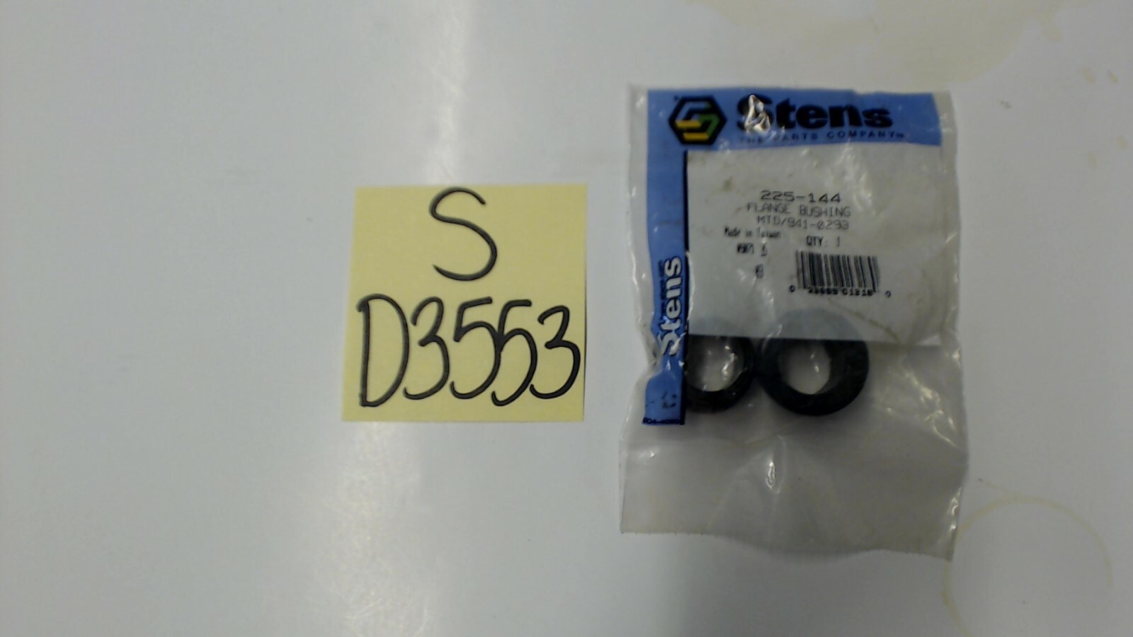 225-144 (941-0293) Bushing LOT OF 2
