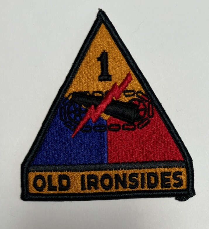 US Army 1st Armored Division "OLD IRONSIDES" 4”Shoulder Patch ~ Full Color ~ NOS