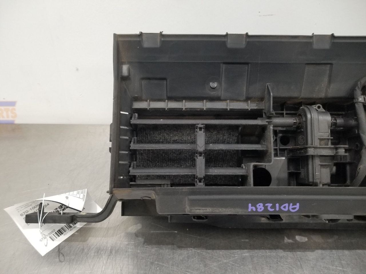 22 FORD BRONCO 2.3L LOWER AIR SHUTTER