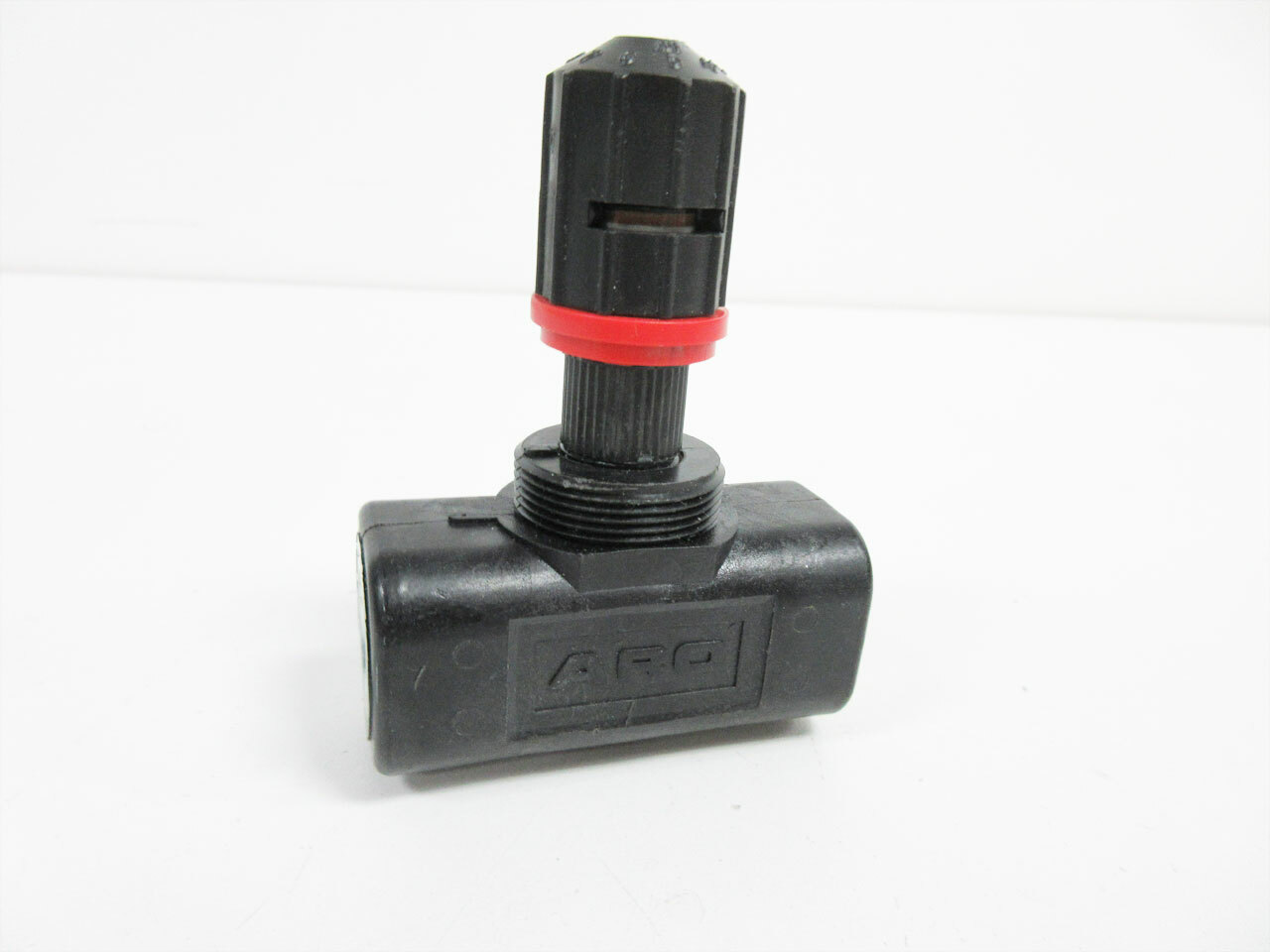 ARO N03 NEEDLE VALVE 3/8"