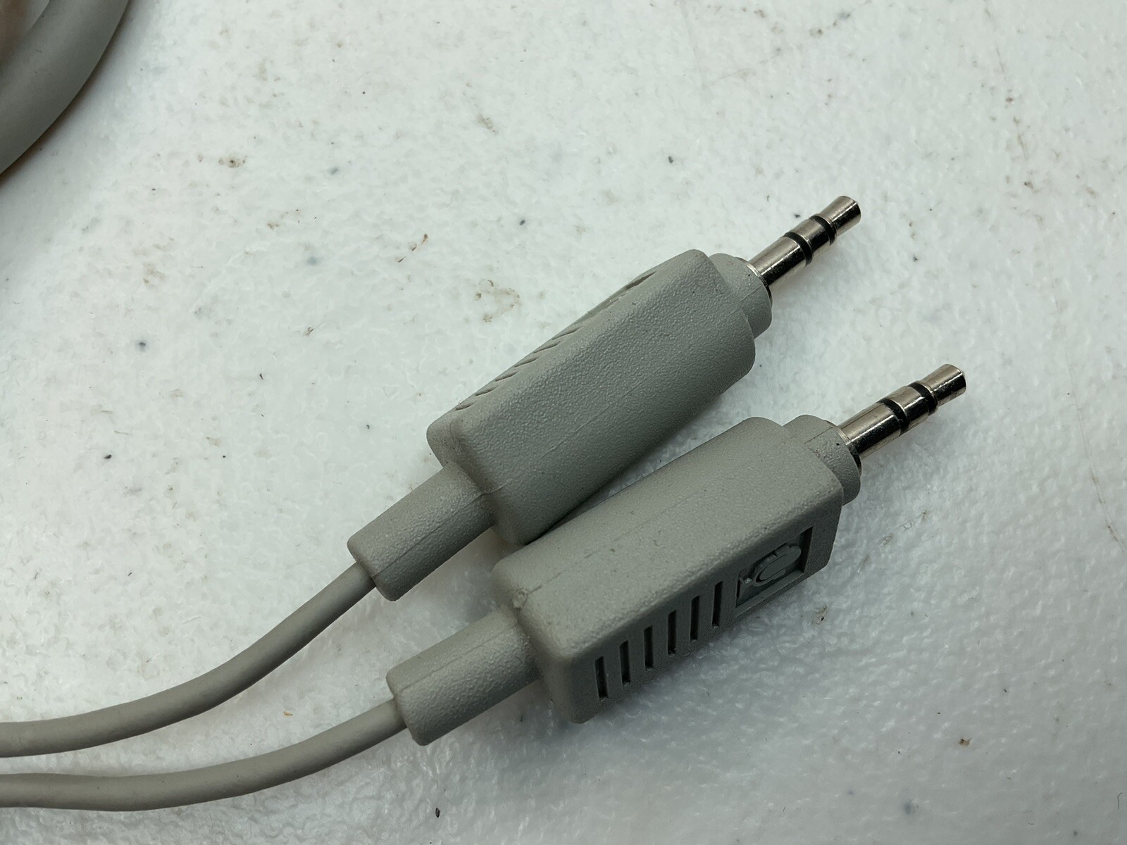 Apple AppleVision Audio/AV Cable Display - 590-0267-A