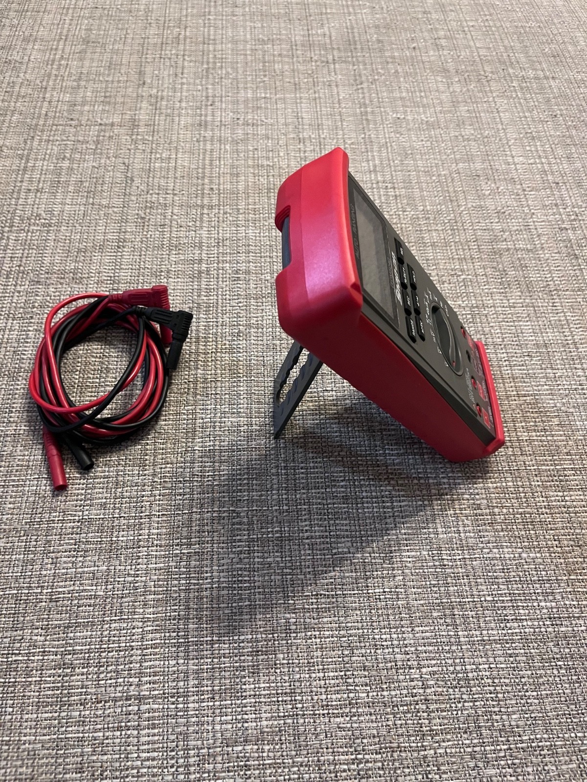 Snap-on EEDM504D Auto Ranging Digital Multimeter
