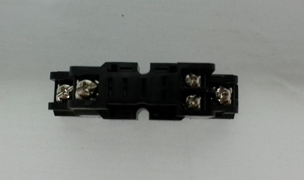 IDEC SH1B-05, 10A, 300V, Black