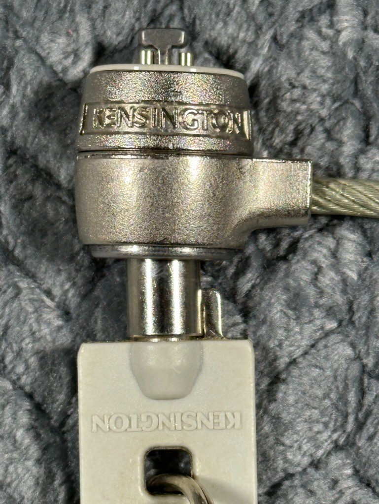 Kensington Laptop Computer Security Cable Lock with Keys