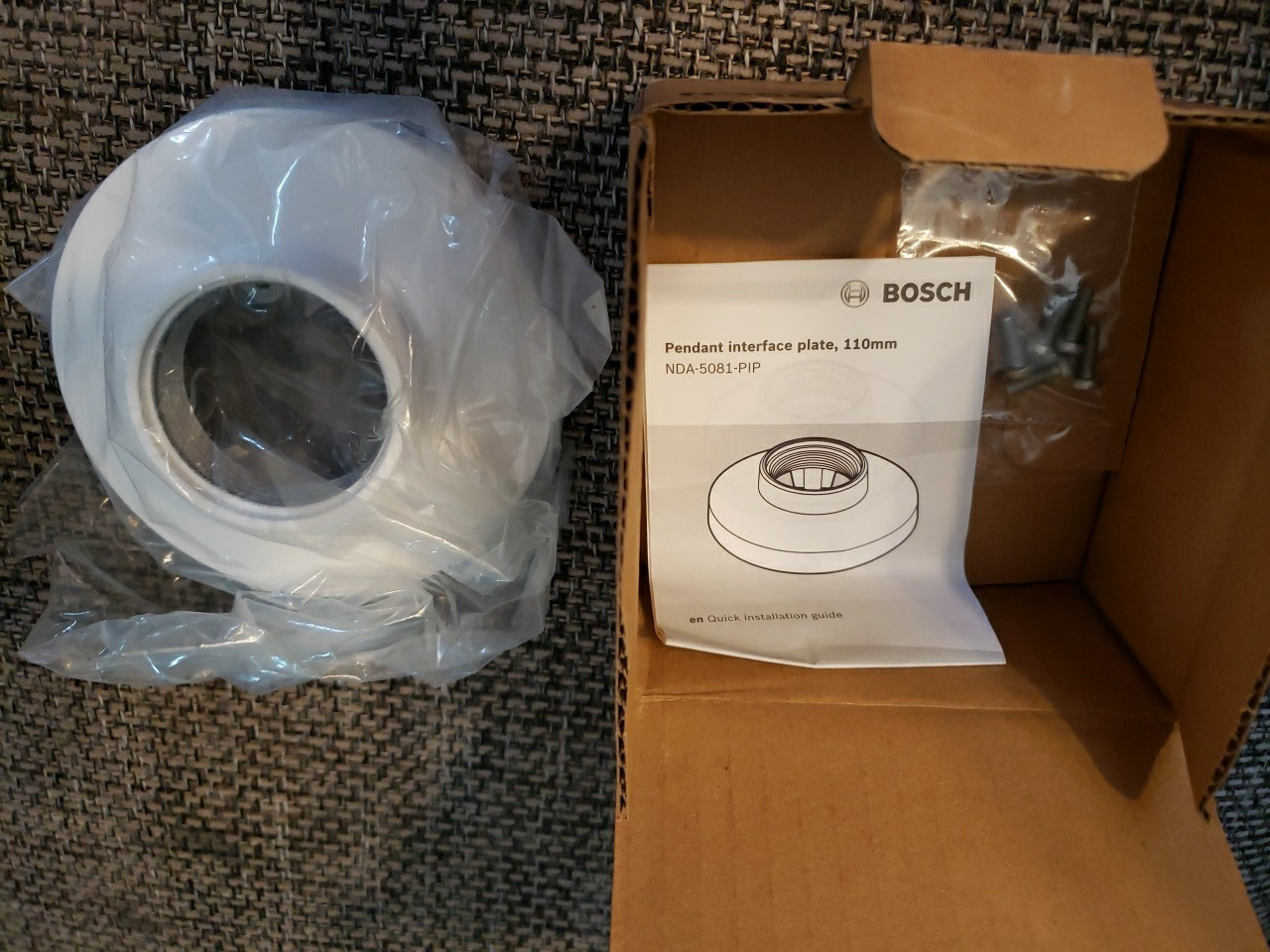 Bosch NDA-5081-PIP Pendant interface plate, 110mm