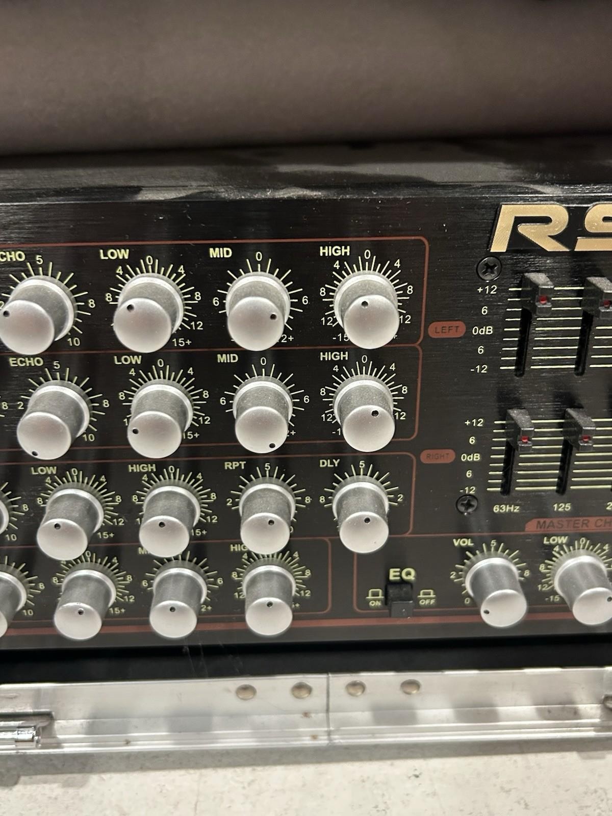 RSQ DA-200 EQ 4 Channel Mixing Studio Amplifier