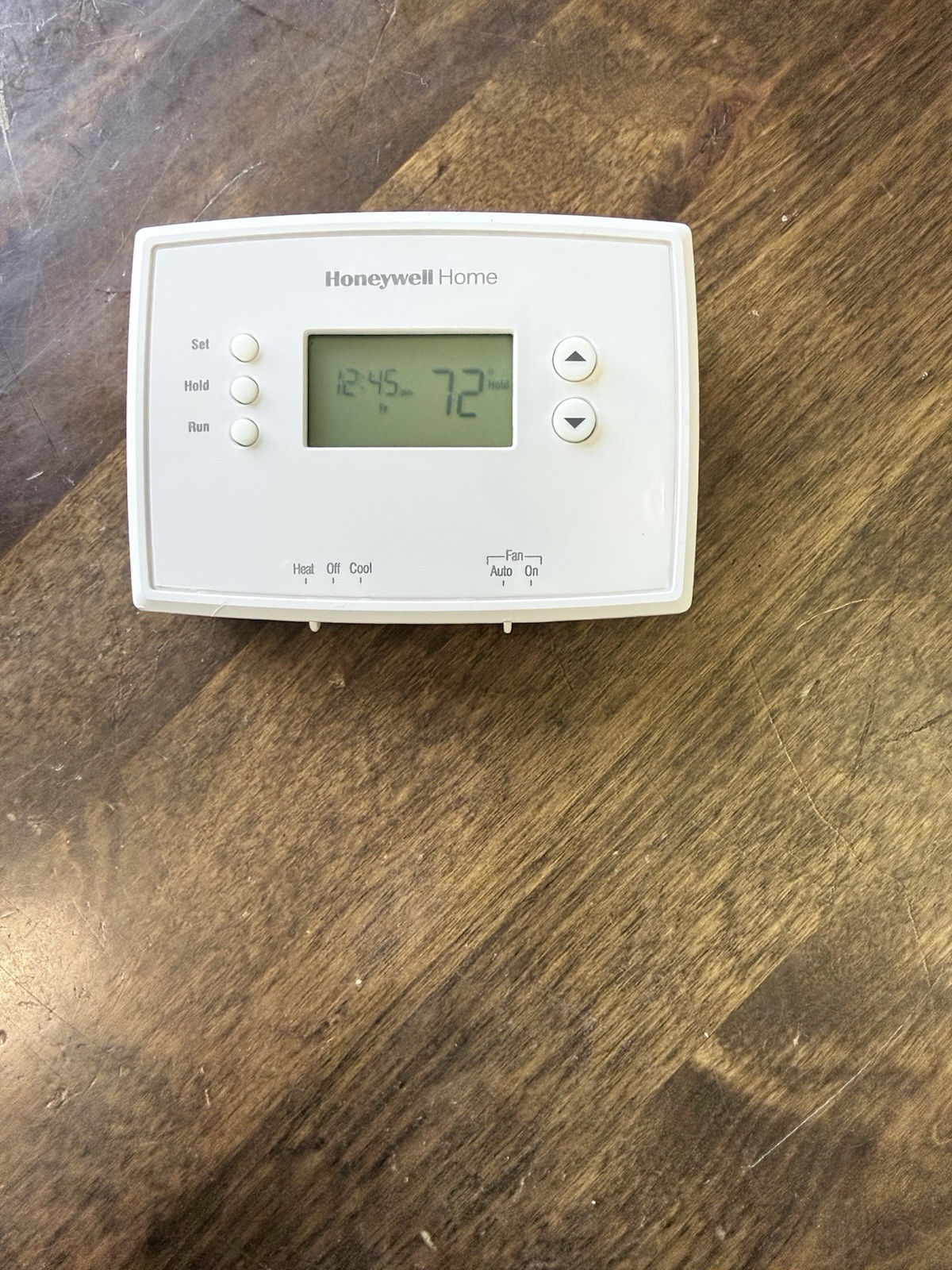 Honeywell RTH230081038 5-1-1 Day Programmable Thermostat Digital Low-Voltage HVA