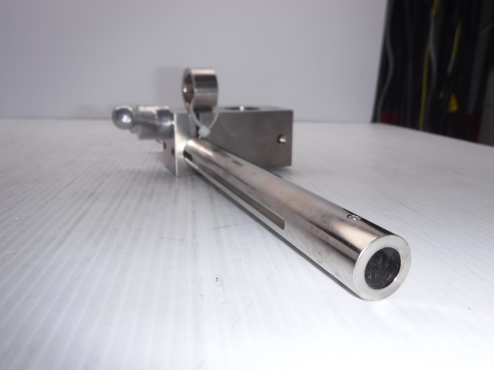 Unbranded Horizontal Microscope Head Mount w/ Two ** Broken ** Jergens Handles