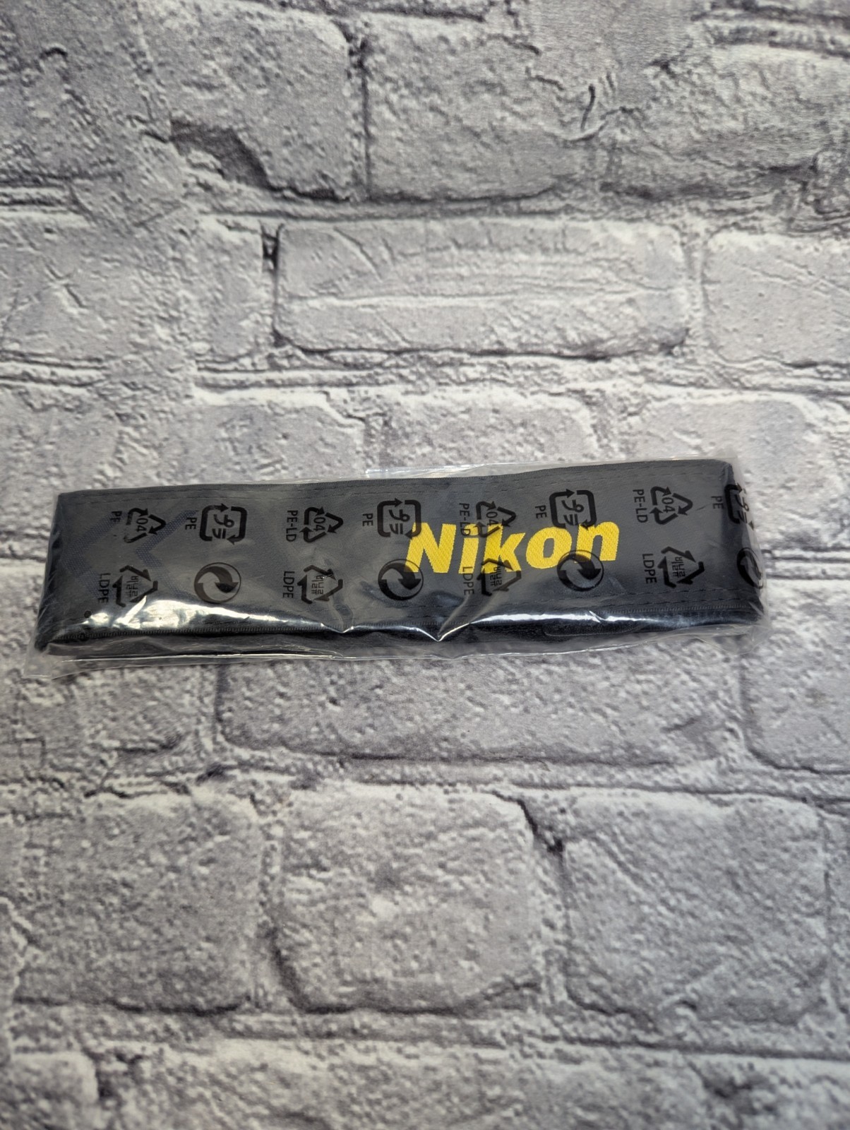 Nikon Z Camera Neck Strap  all black, NEW,  1.5" wide