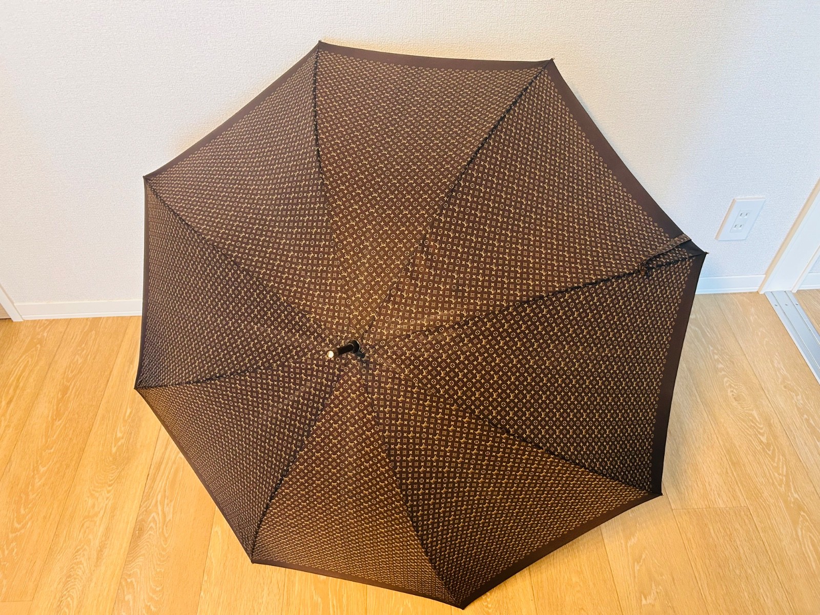 1 Day Shipping  Auth LOUIS VUITTON Monogram Parapurui Jibure Umbrella M70107 LV