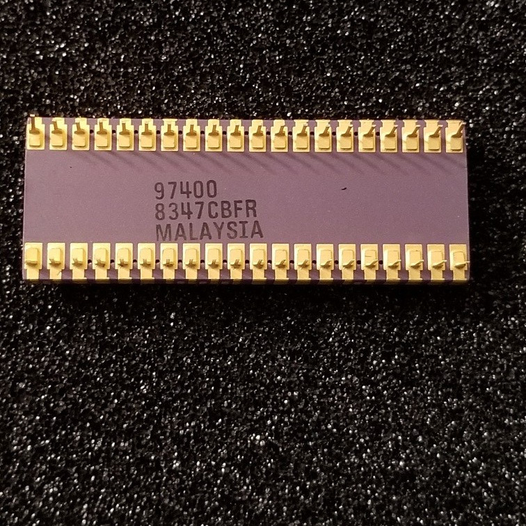 Mostek MK38P70/02H DEV CPU Microcontroller, Piggyback 2716 EPROM gold Unused