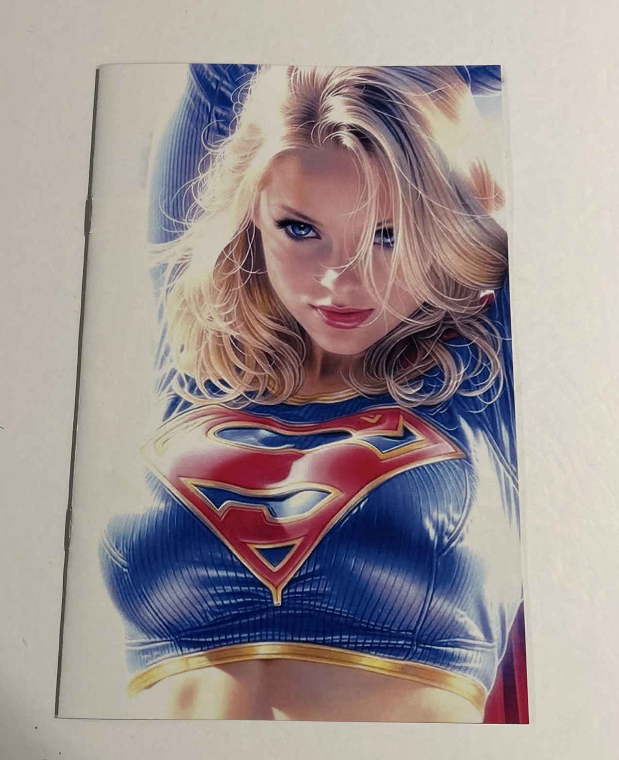 Supergirl Keys Comics #2 Cosplay VIRGIN Variant Nice LE /100 NM+