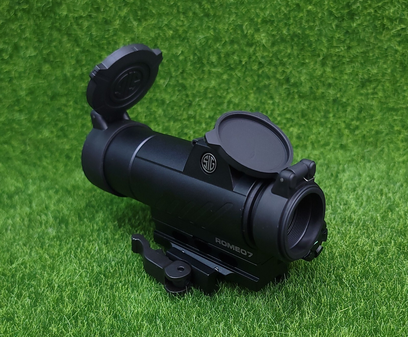 Sig Sauer ROMEO7 1x30mm Red Dot Sight w/ 3 MOA Dot Reticle - SOR71001