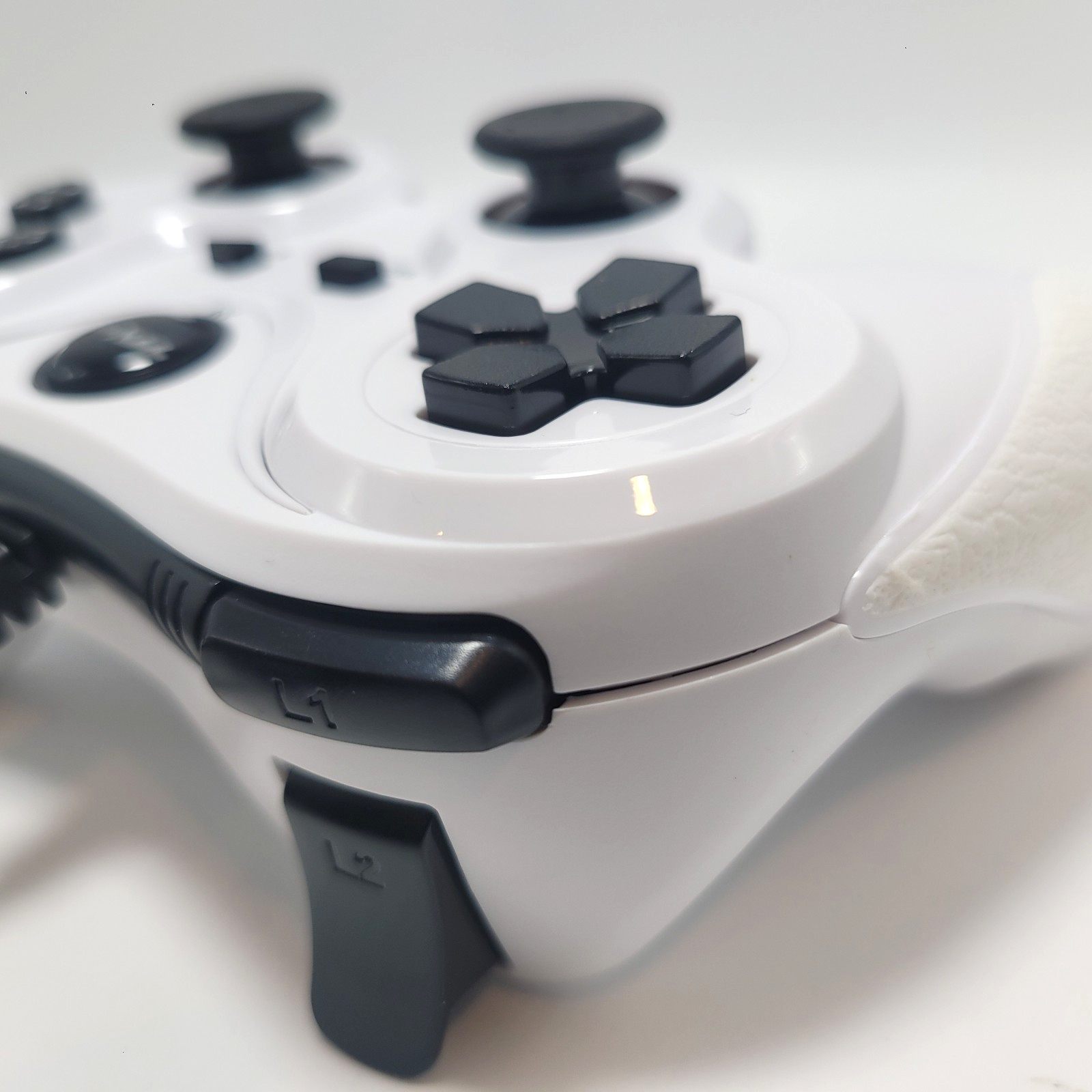 PS One / Playstation 2 / PS1 Analog Wired Controller (PSX/PS2) - White