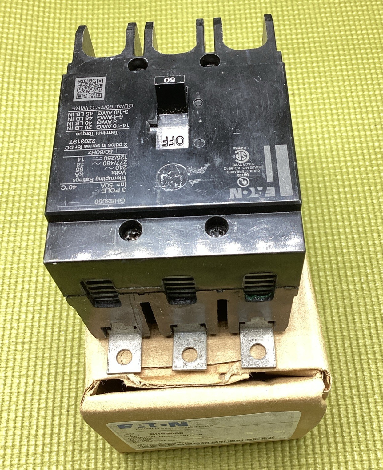 New in Box Circuit Breaker Eaton Cutler Hammer GHB3050 50 Amp 3 Pole 277/480