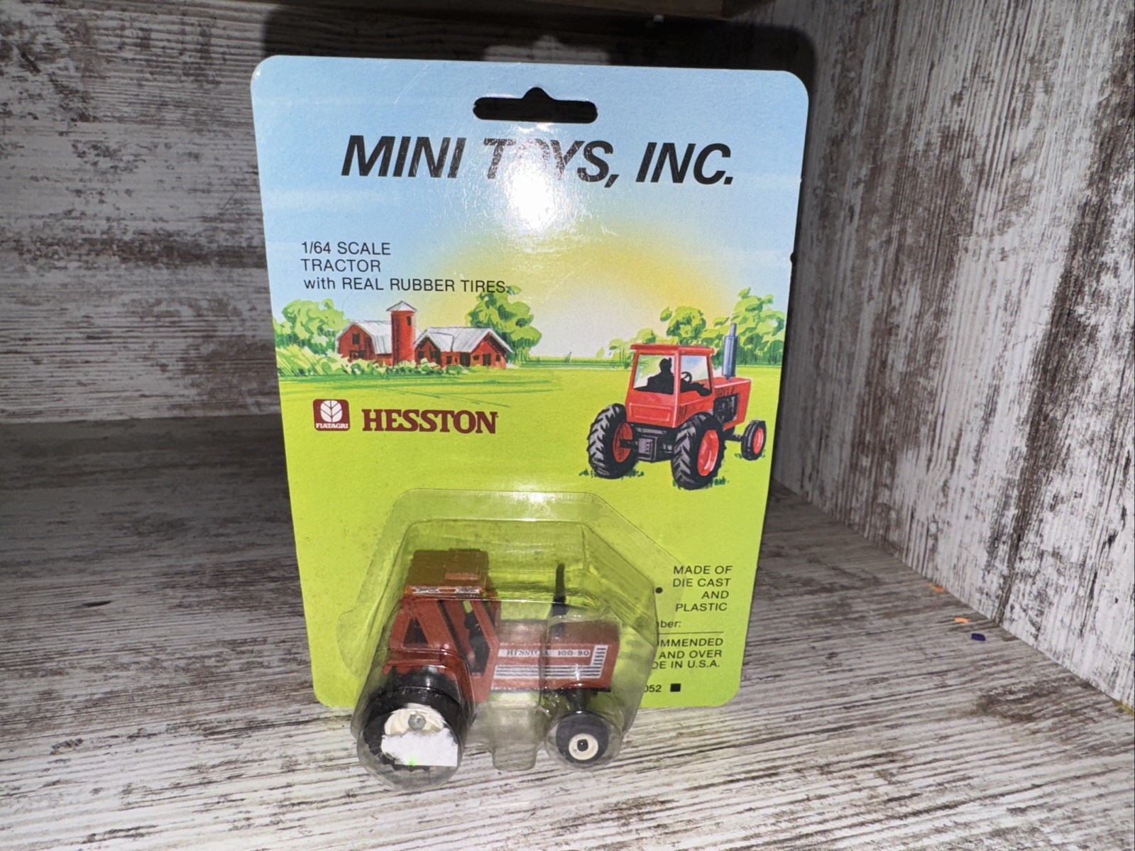 1/64 Scale Mini Toys Inc Hesston 100-90 Tractor 2wd Cab