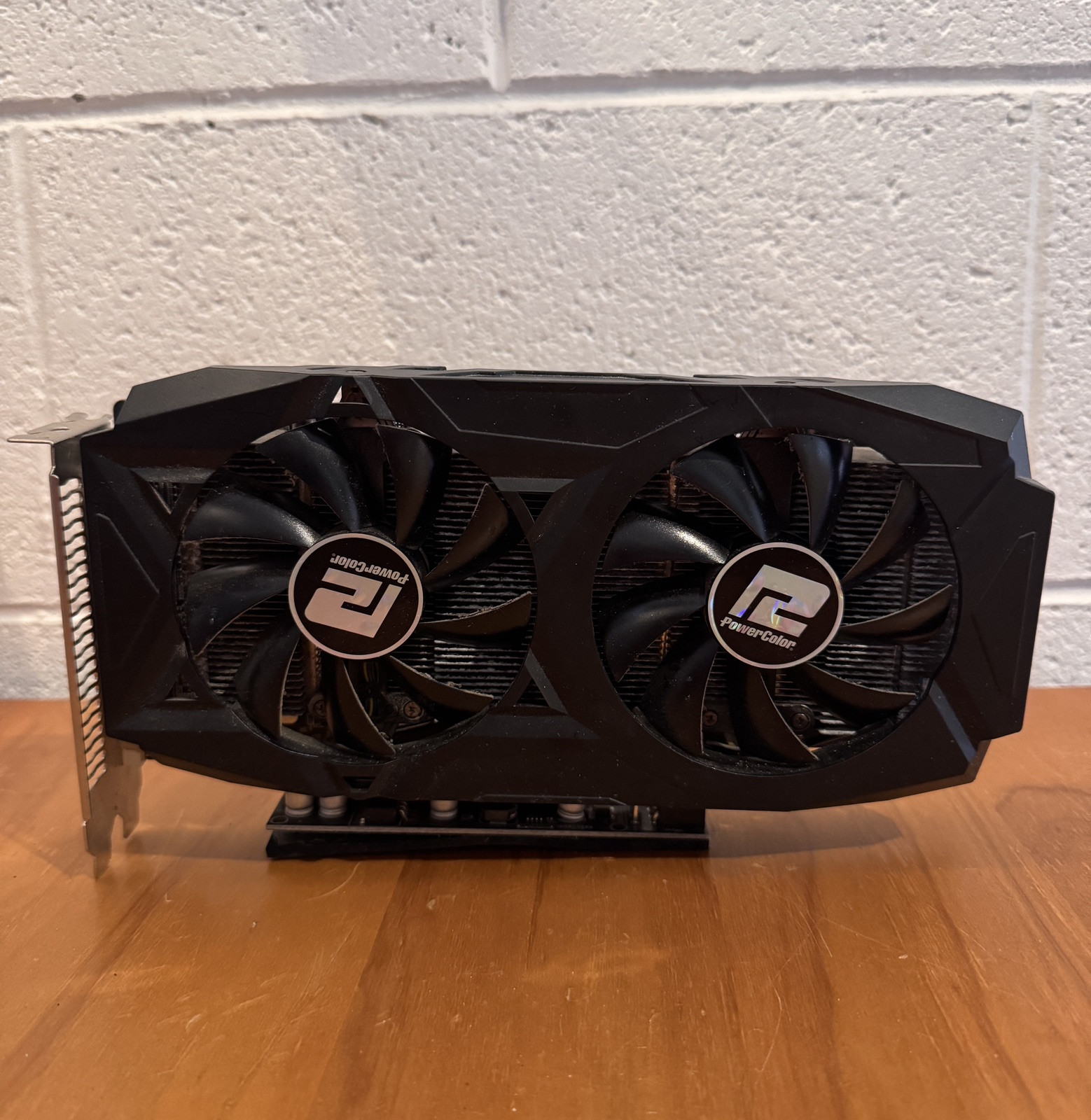 Radeon RX 580 8GB GPU - Powerful, Quiet, Fast Shipping