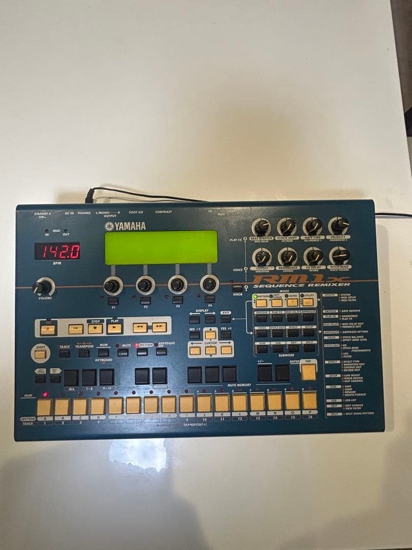 YAMAHA RM1X Music Sequencer Workstation Junk As-Is Powers On Untested