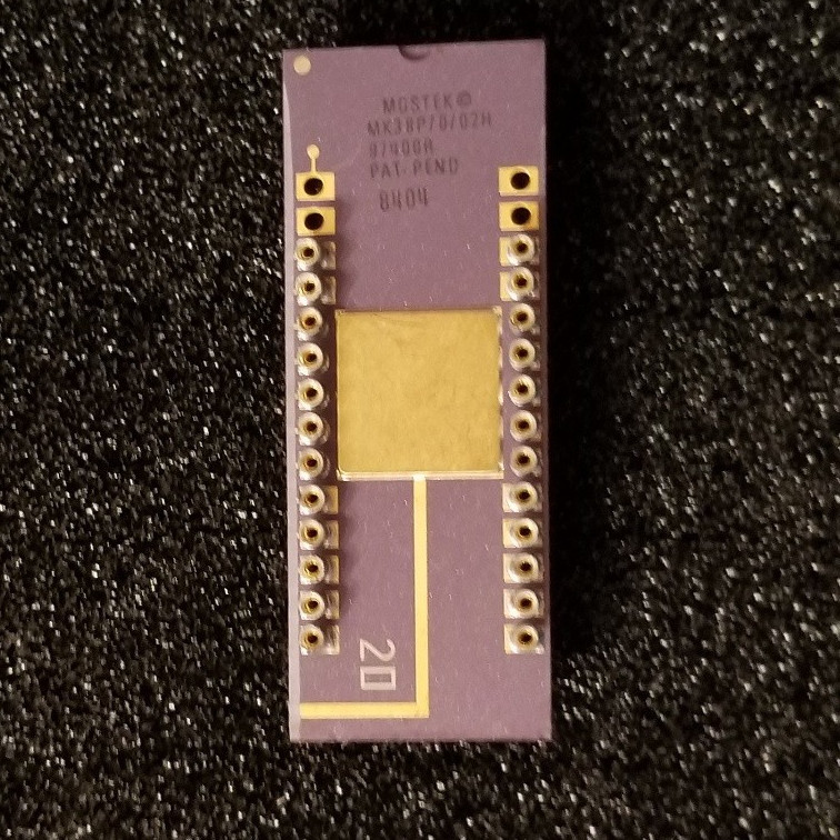 Mostek MK38P70/02H DEV CPU Microcontroller, Piggyback 2716 EPROM gold Unused