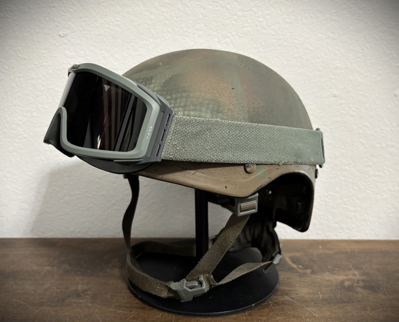 US Military High Cut Conversion Helmet - CVC - with U.S. ESS Goggles - LARGE