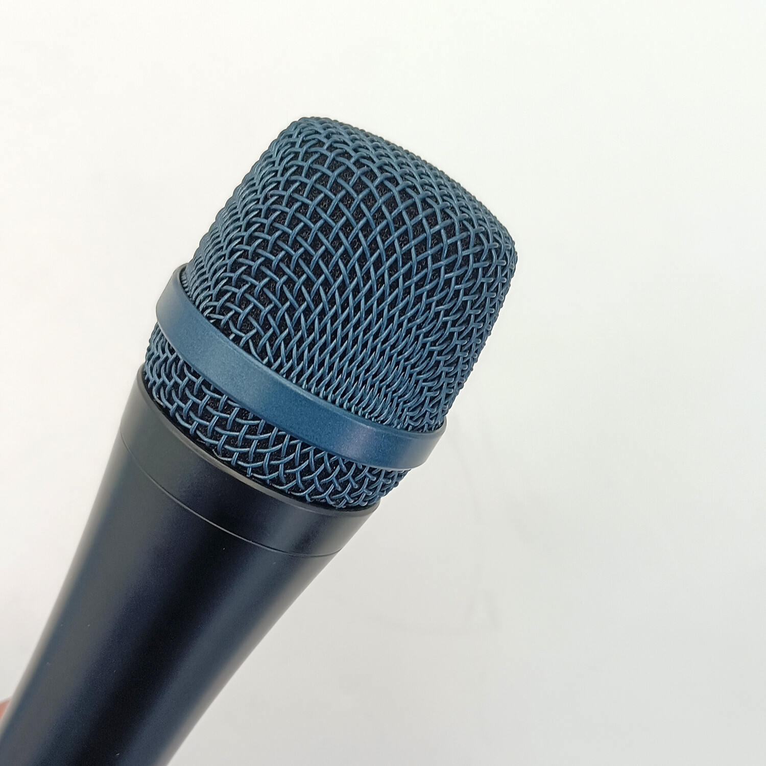 Sennheiser E935 Dynamic Vocal Performance Handheld Microphone Cardioid Black New