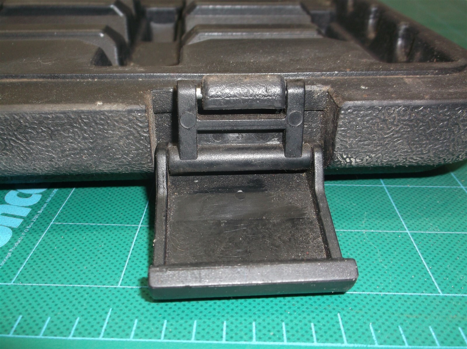 Case Only For A Matco Tools 7-Ton Puller/Bearing Separator With One Broken Latch