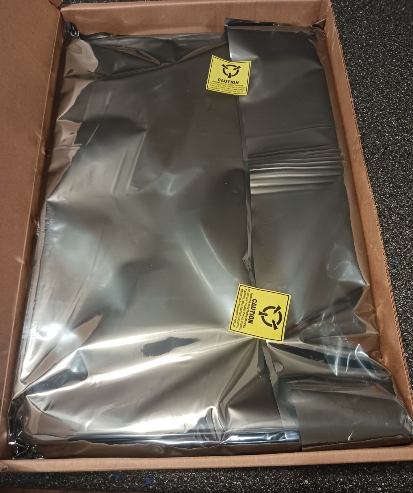 SCS Static Shielding Bags 1500 Discharge 12"x20" (25 pcs).