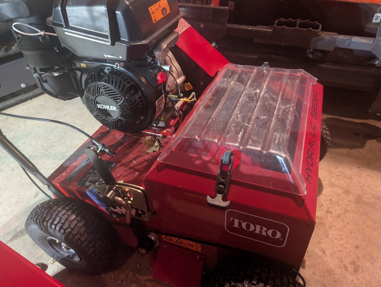 20" Toro 23508 hydraulic slit seeder