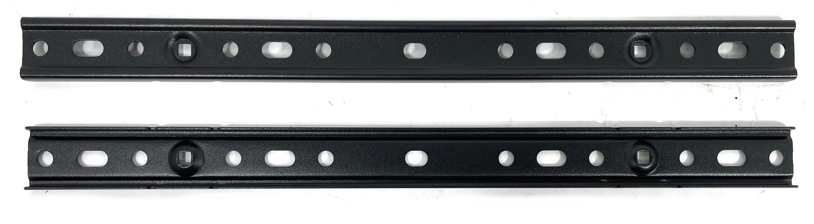 Open Box StarTech FPWARTB2 Flat Screen TV Wall Mount for 32" - 70" VESA Displays