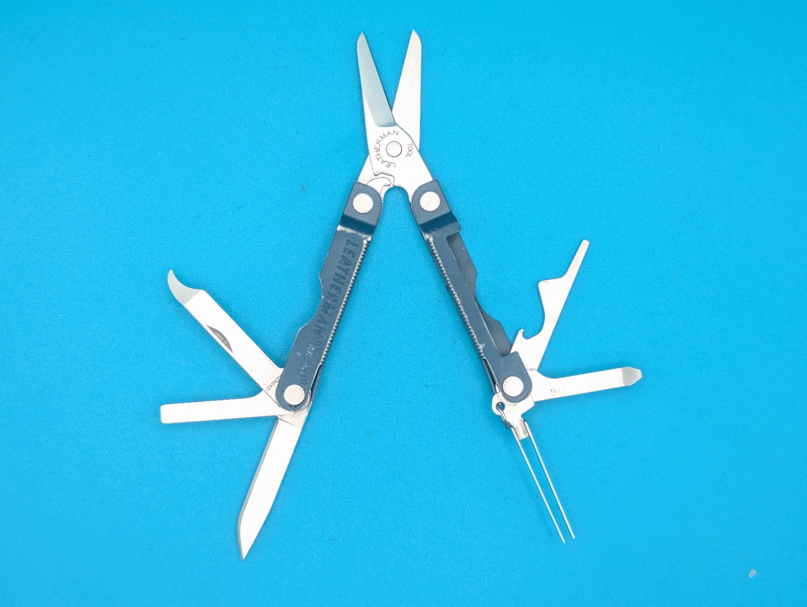 Leatherman Micra Multi-Tool, Knife, Scissors, Key Ring, Navy Blue!