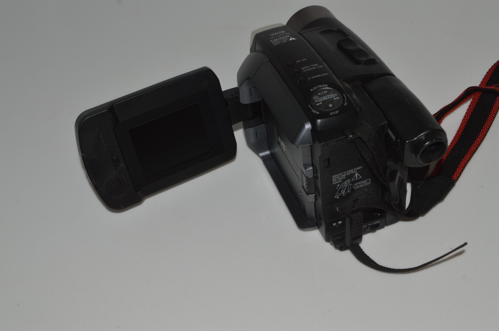 JVC Videomovie Camera Model GR-AXM300U (DVB88)