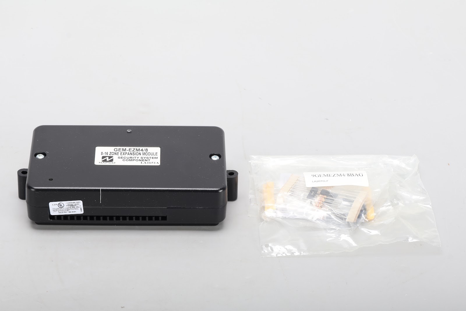 Napco GEM-EZM4/8 Expansion Module With Hardware - Fair Condition