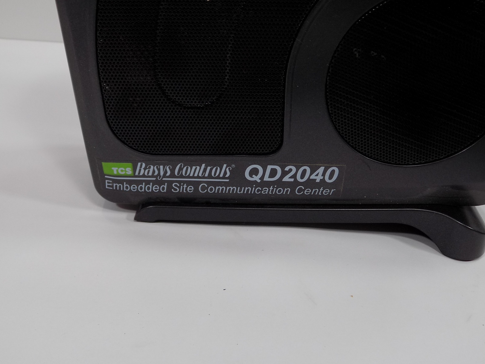 GOOD USED TCS Basys Controls QD2040 EMBEDDED SITE COMM CENTER