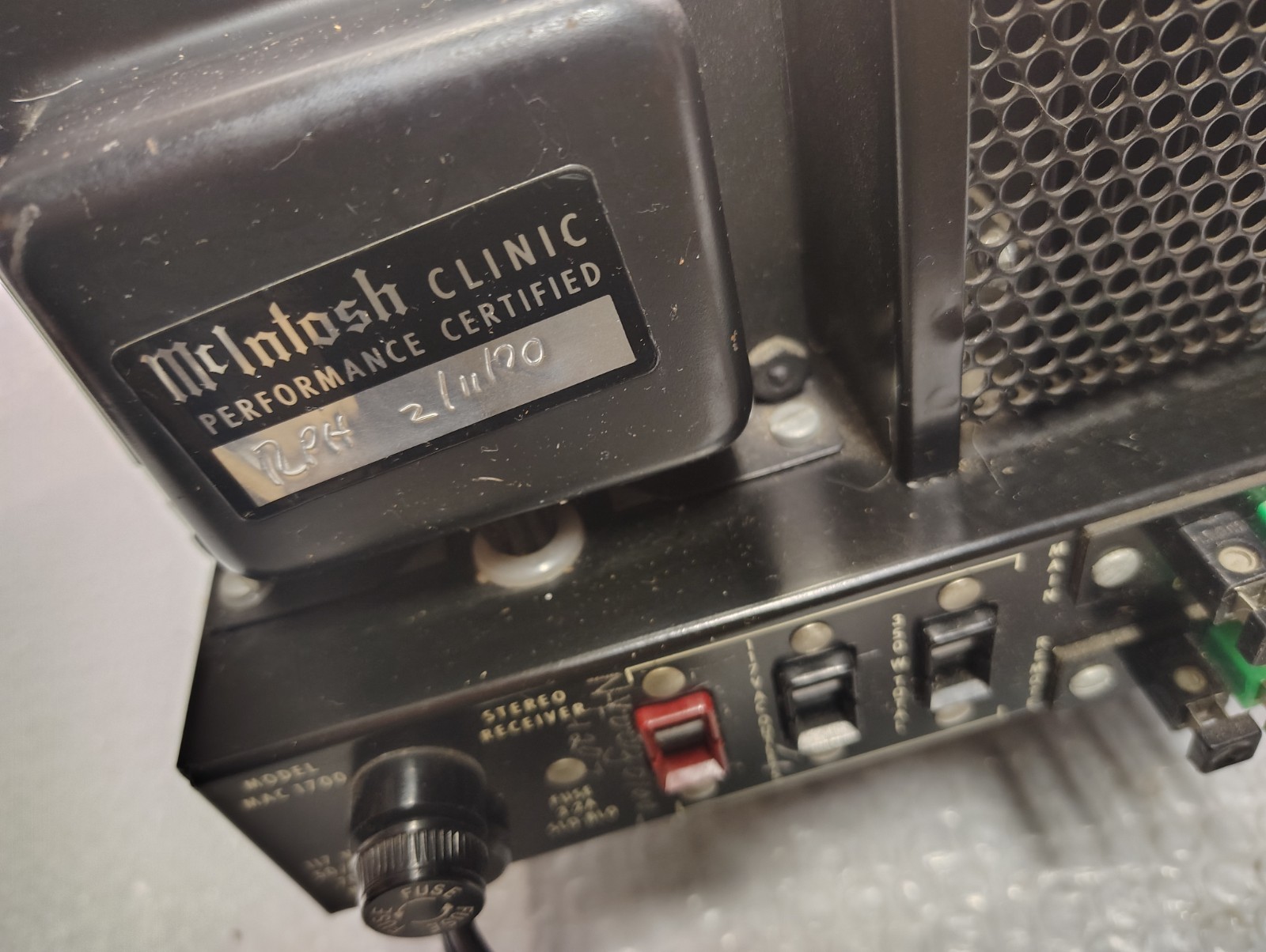 McIntosh MAC 1700 Receiver