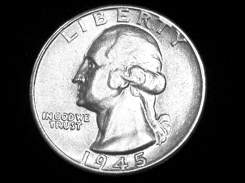 1945 Washington Quarter --- Almost Uncirculated +++