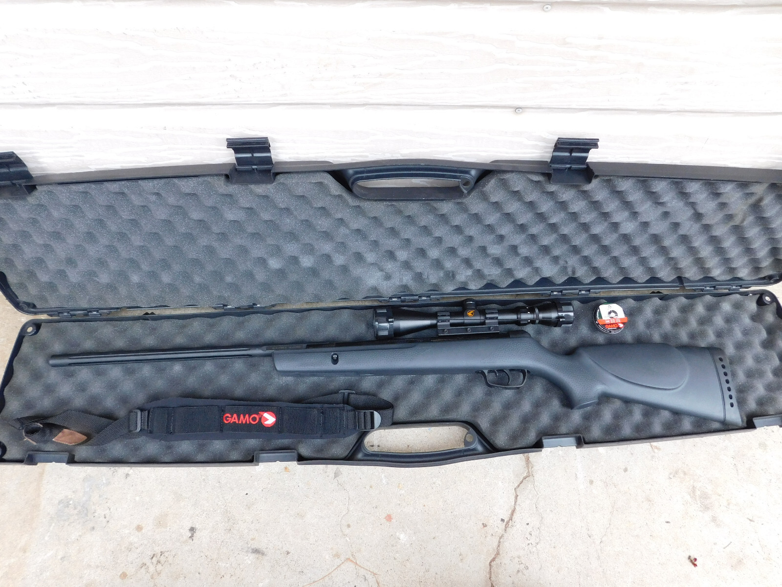 Gamo Big Cat Air Rifle Break Barrel w/Factory Scope and Plano Case