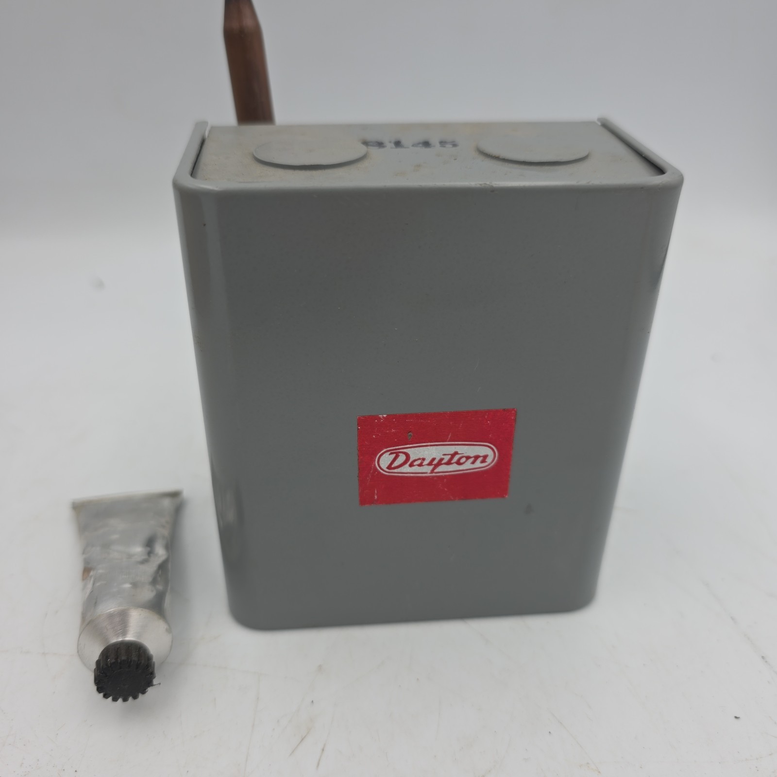 NEW DAYTON 2E375 HOT WATER CONTROLLER