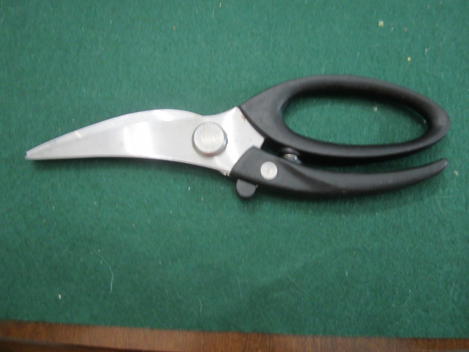Sabatier professional stainless steel poultry shears made in France scissors