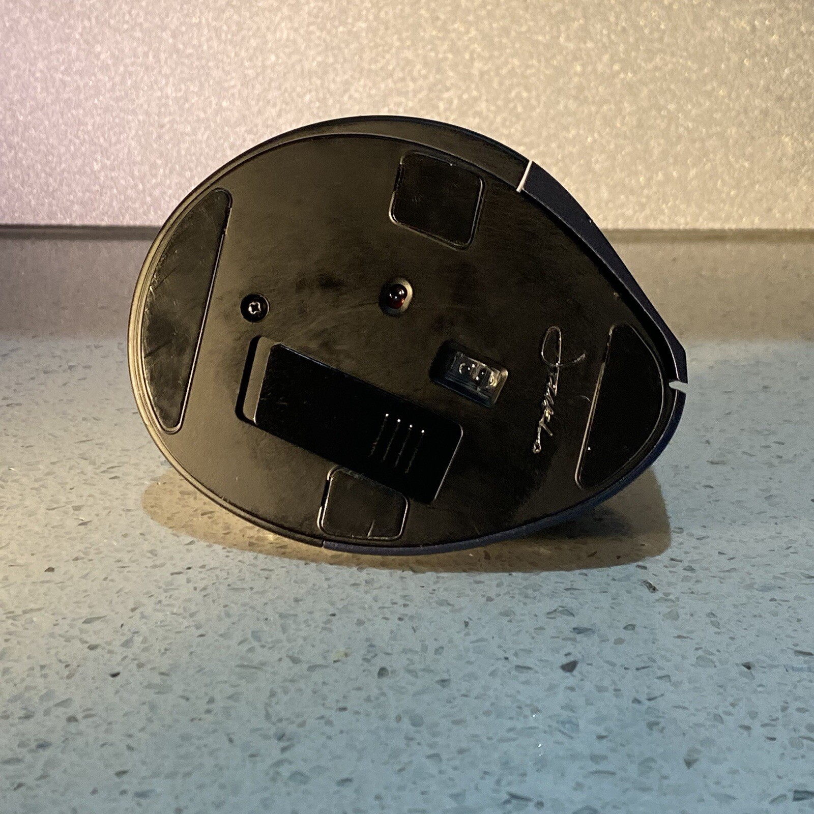 Ergonomic Wireless Mouse - Evoluent Vertical Mouse 4 - Right Hand