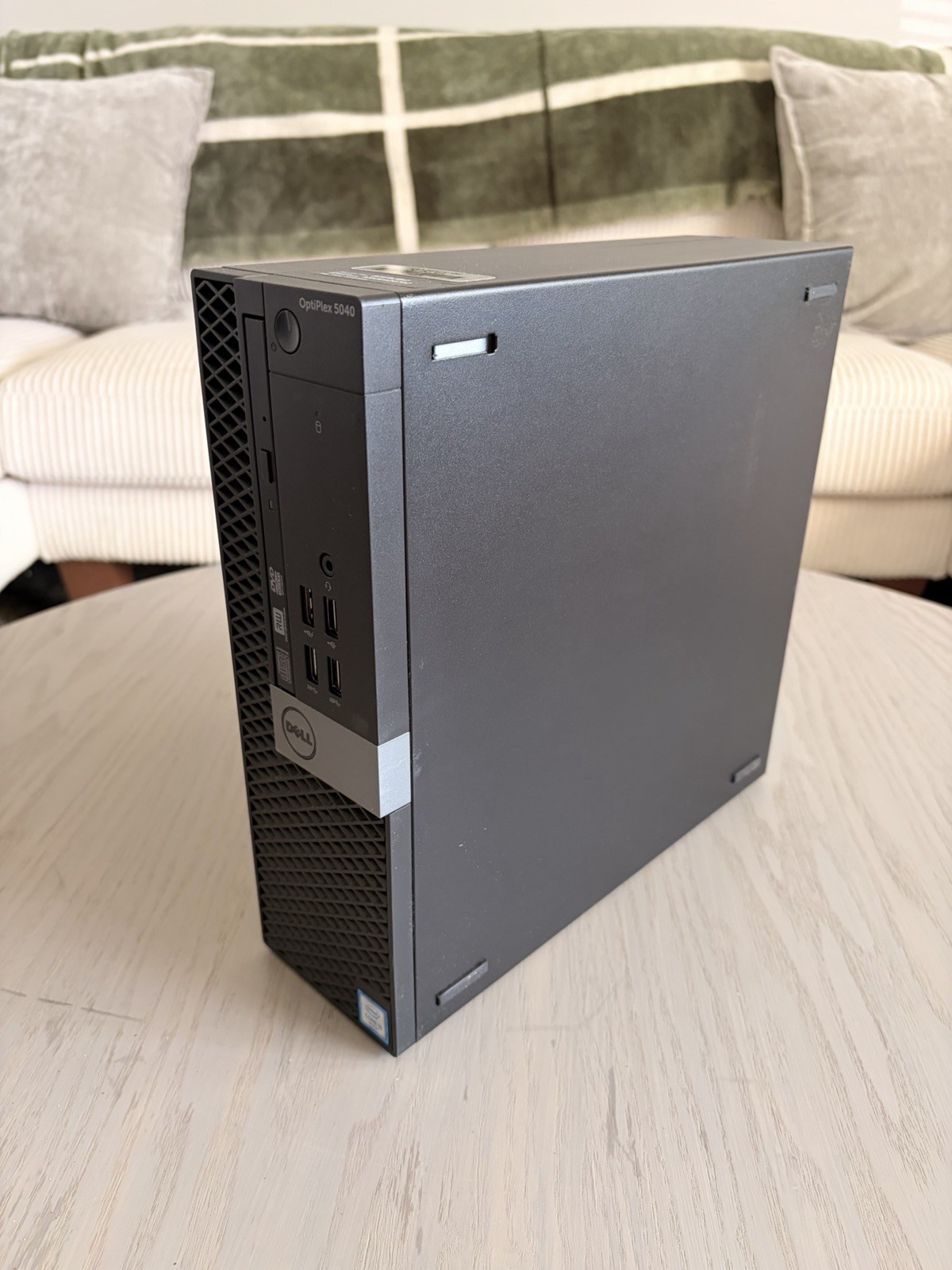 Dell OptiPlex 5040 Small Form Factor Intel i5-6500 3.2GHz 8GB DDR3L 500GB (V5)